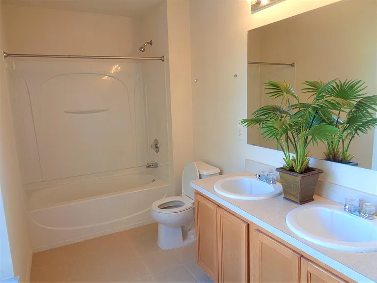 1636 Pointe West Way — Photo 28