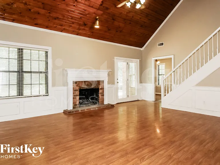 3882 Windy Trail Cv — Photo 3