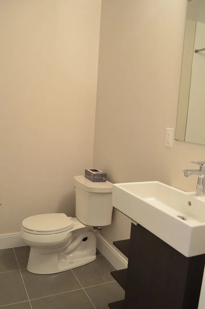 56 Saxton Street — Photo 3
