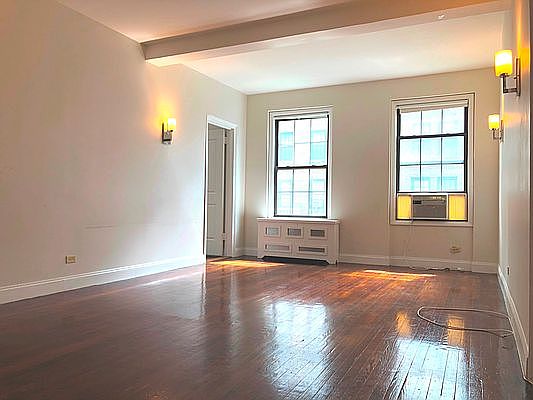 5th image of 175 W 76th St APT 5E