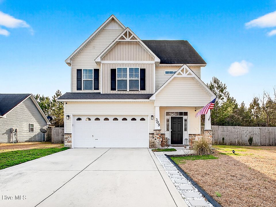 1st image of 305 Hidden Oaks Drive