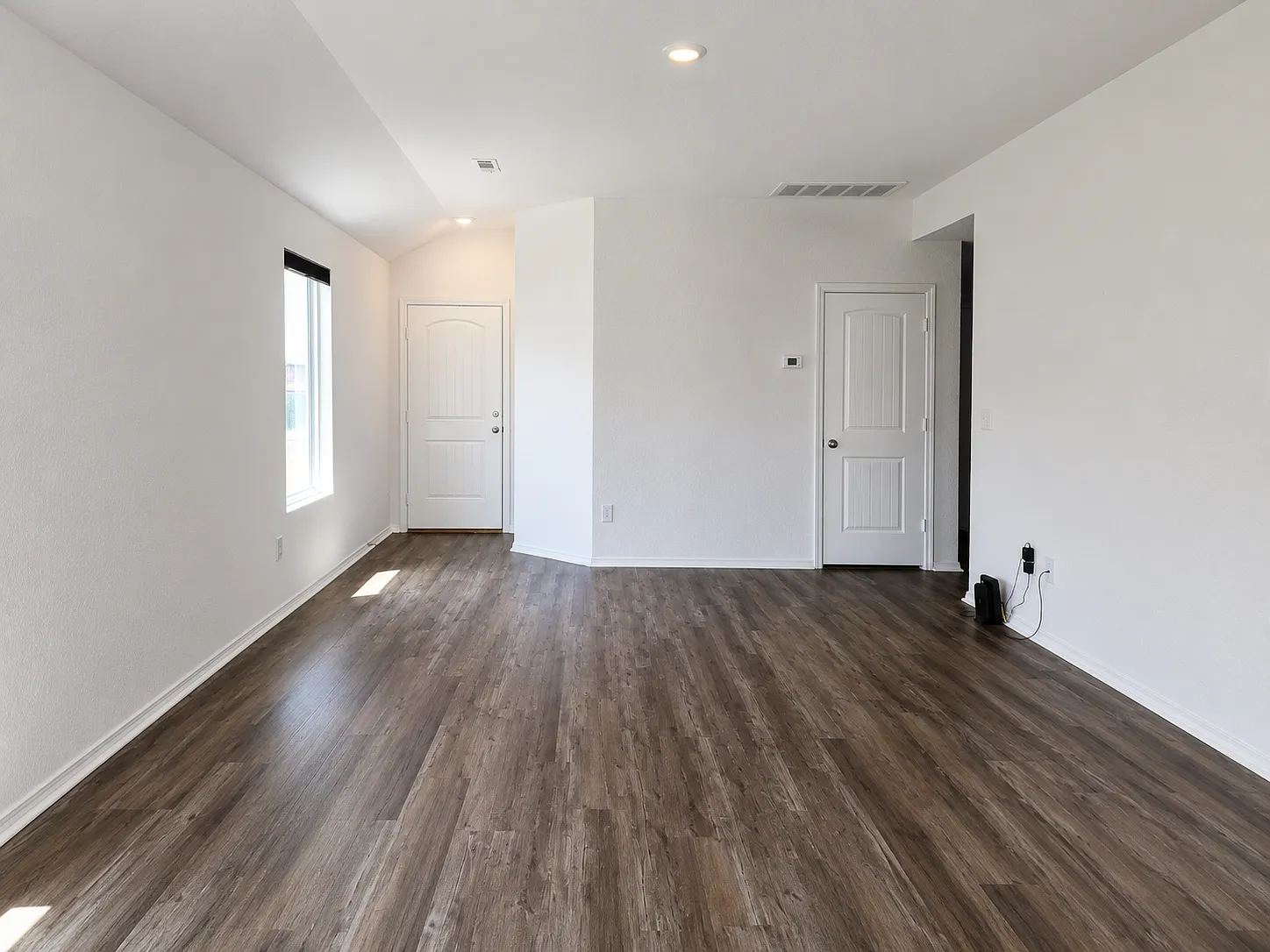 3 bed, 1244 sqft, $1,500 — Photo 3
