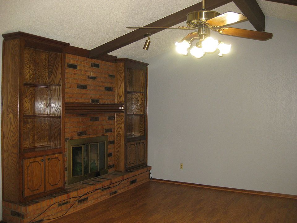 1st image of 2921 SW 129th St