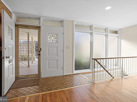 5th image of 3503 Prince William Dr
