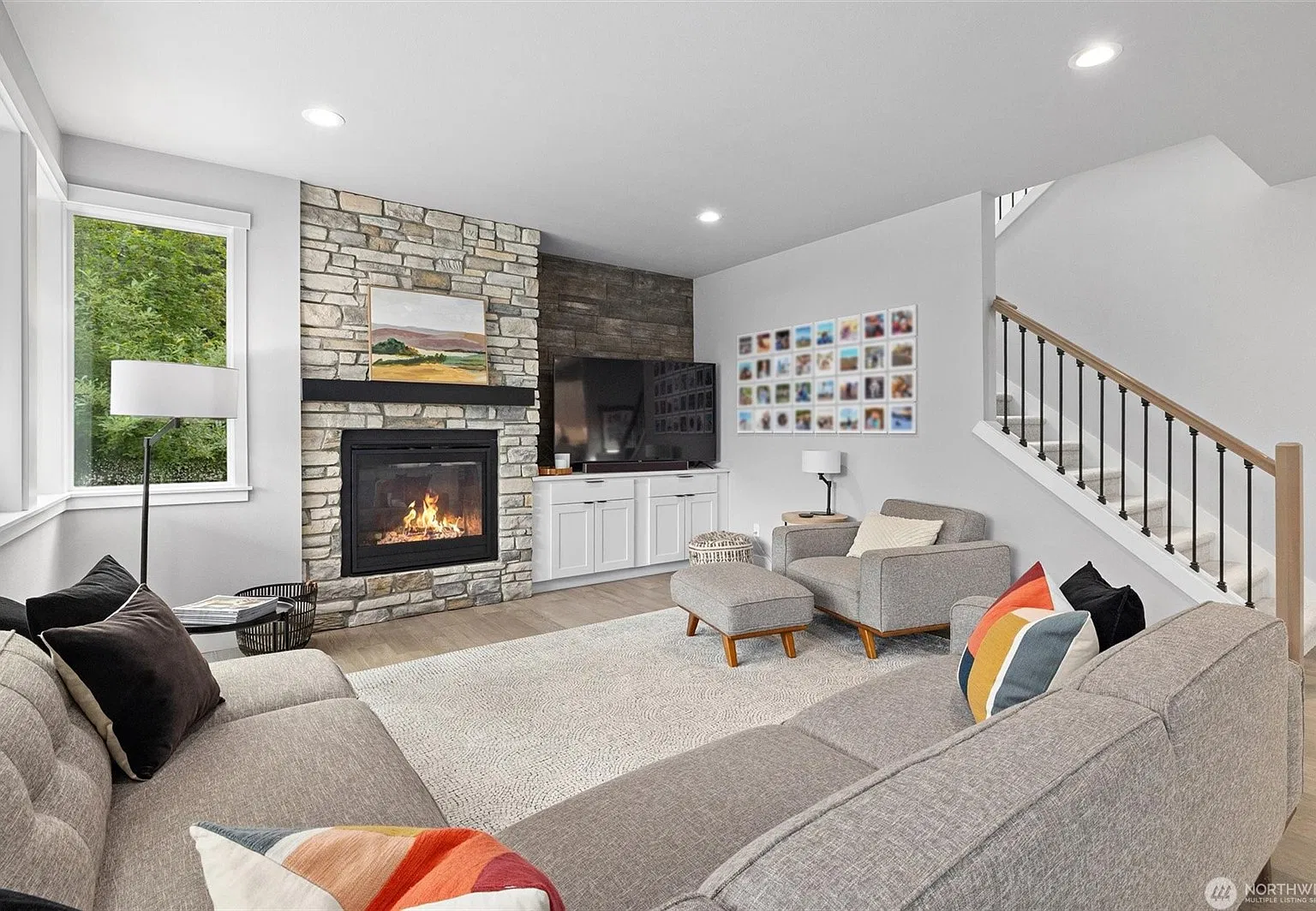 5 bed, 3210 sqft, $5,750 — Photo 2