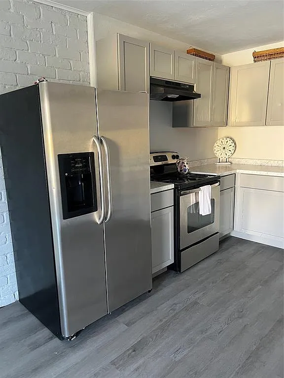 2 bed, 1.0 bath, 992 sqft, $1,250 — Photo 1