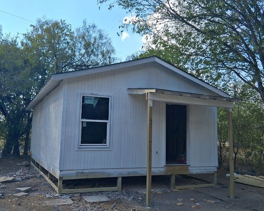 2nd image of 8312 Pearsall Rd