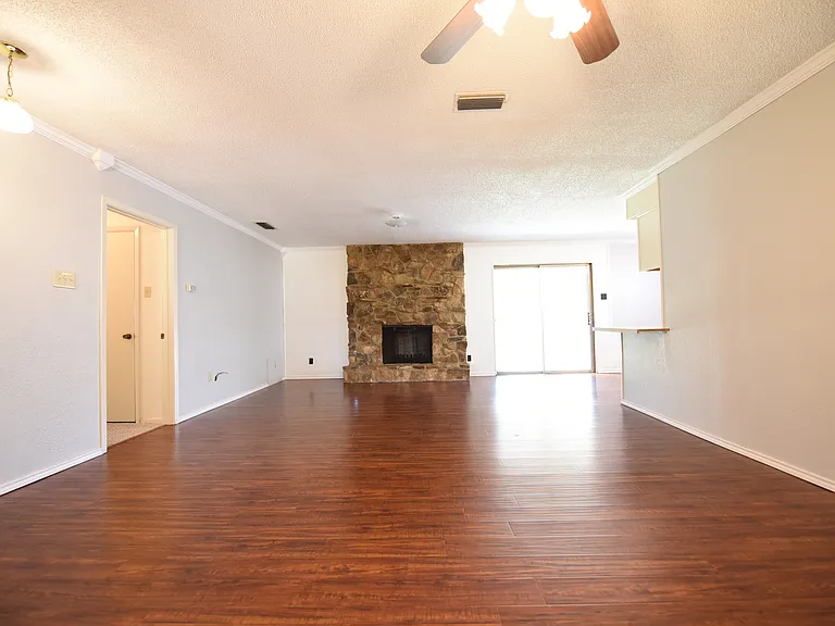 8945 Flicker Ln — Photo 7