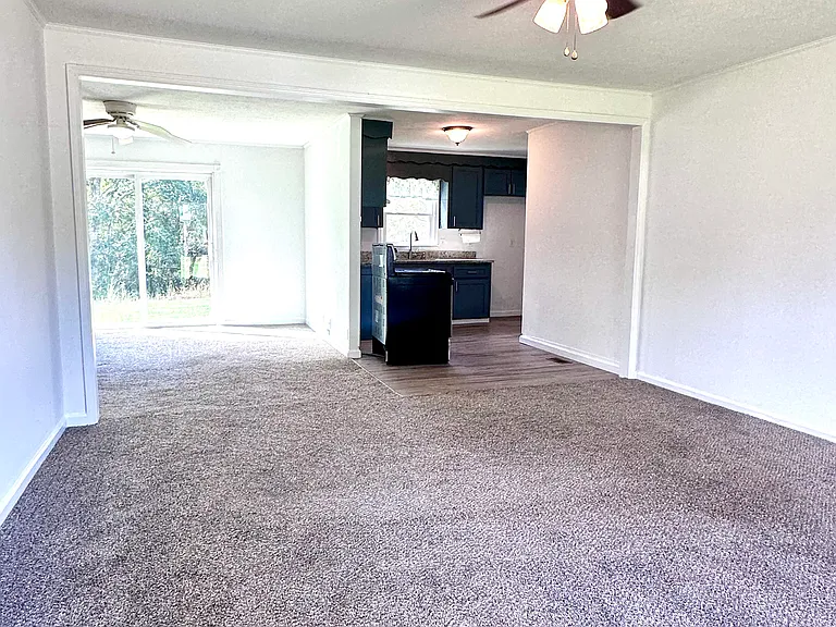 340 Pine Haven Rd — Photo 4
