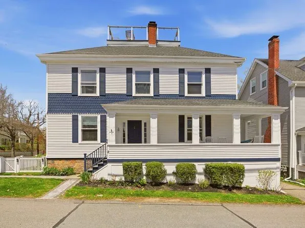 8 Champlin St, Newport, RI 02840
