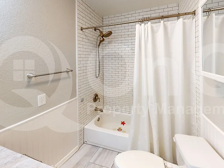 2501 Yucca Ave — Photo 14