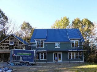 69 Main St, Bowdoinham, ME 04008