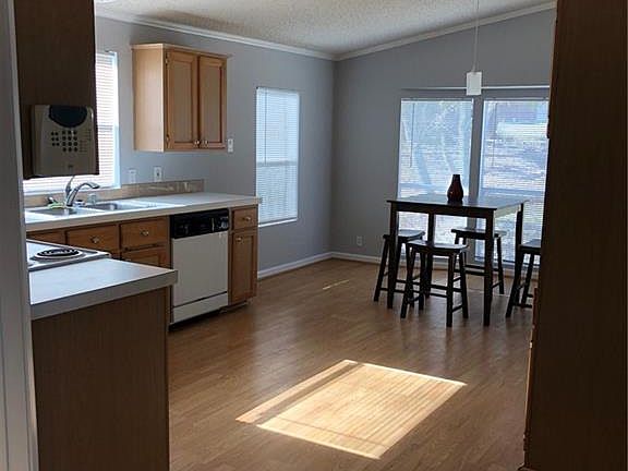 3rd image of 7705 Williamson Creek Dr