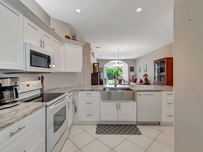 10588 Royal Caribbean Circle, Boynton Beach, FL, 33437