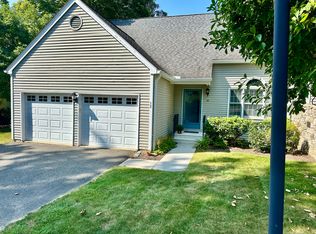 38 Woodbury Hl #38, Woodbury, CT 06798