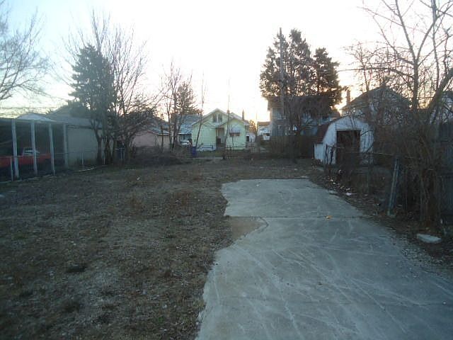 2nd image of 628 Hilltonia Ave