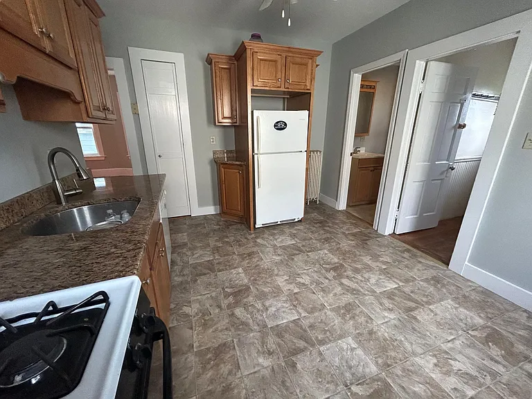 82A Conwell Ave #2 — Photo 2