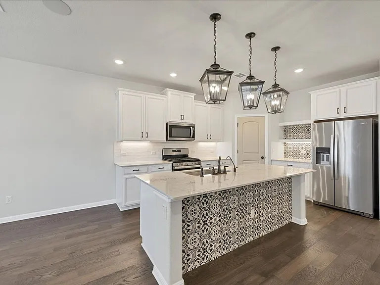 2605 Acoma Ln — Photo 9