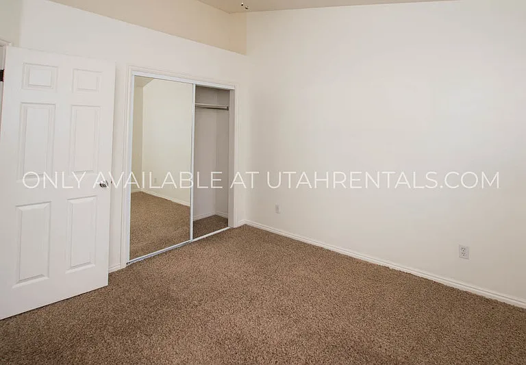 3111 W Davencourt Loop — Photo 33