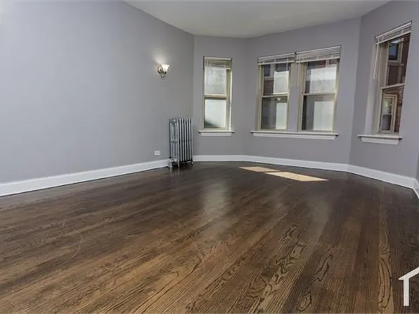 7633 S East End Ave, Chicago, IL 60649