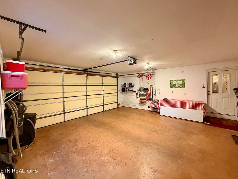 37th image of 630 Kenny Brook Ln