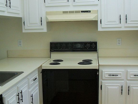 3rd image of 2614 Nassau Bnd APT E2