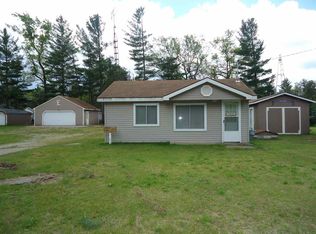 9298 Emerald Dr, Saint Helen, MI 48656