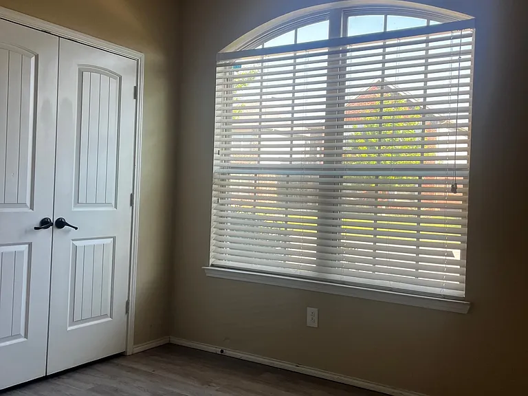 9108 Stewart St — Photo 9