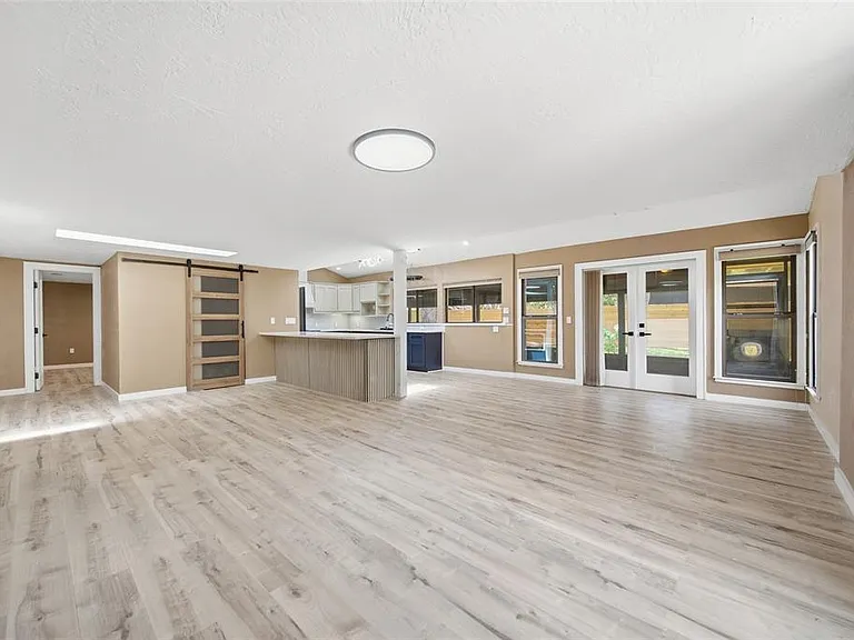 7247 Oelsner St — Photo 12