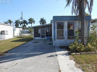 12141 Live Oak Dr, Fort Myers, FL 33908