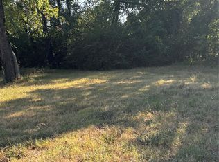 724 Mill St, Gainesville, TX 76240