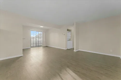 350 Tile Ave #201 Photo 1