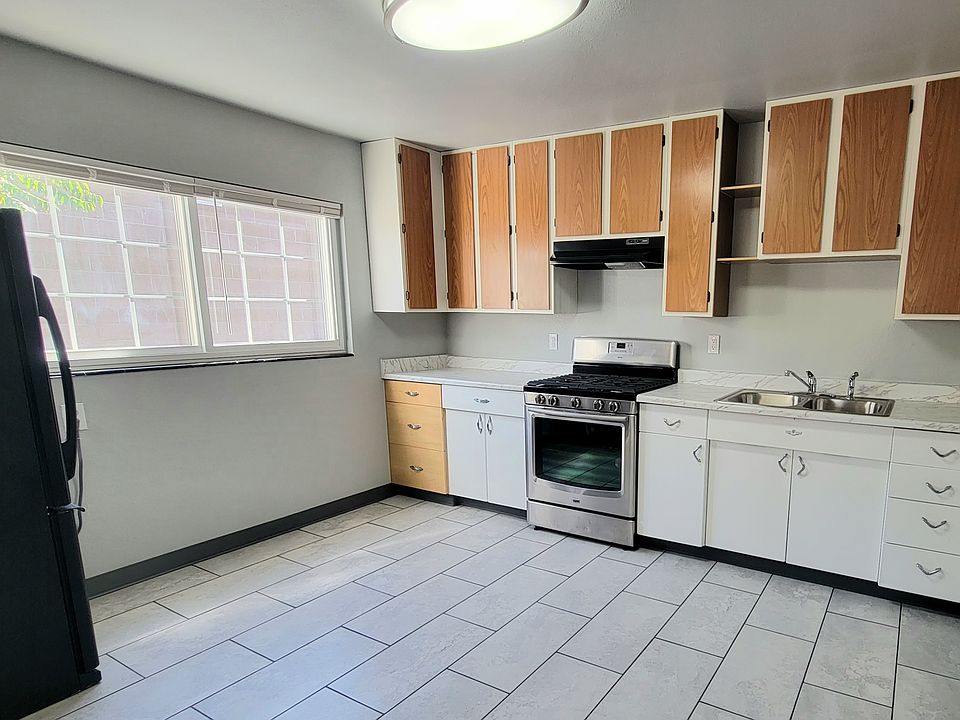1st image of 1909 C St APT 1