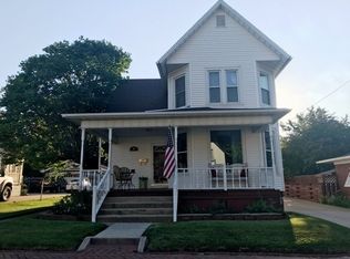 54 N 7th Ave, Canton, IL 61520