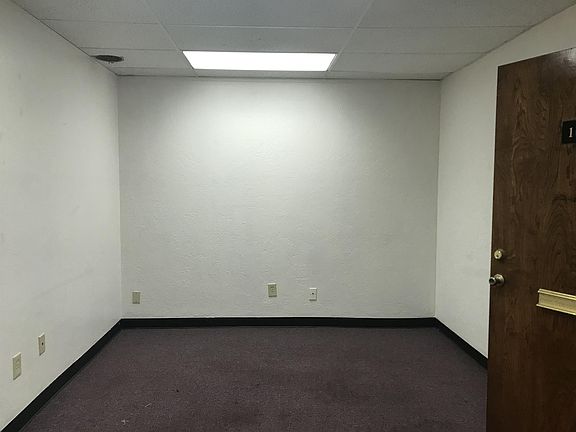 2nd image of 1900 N Macarthur Blvd Suite 105