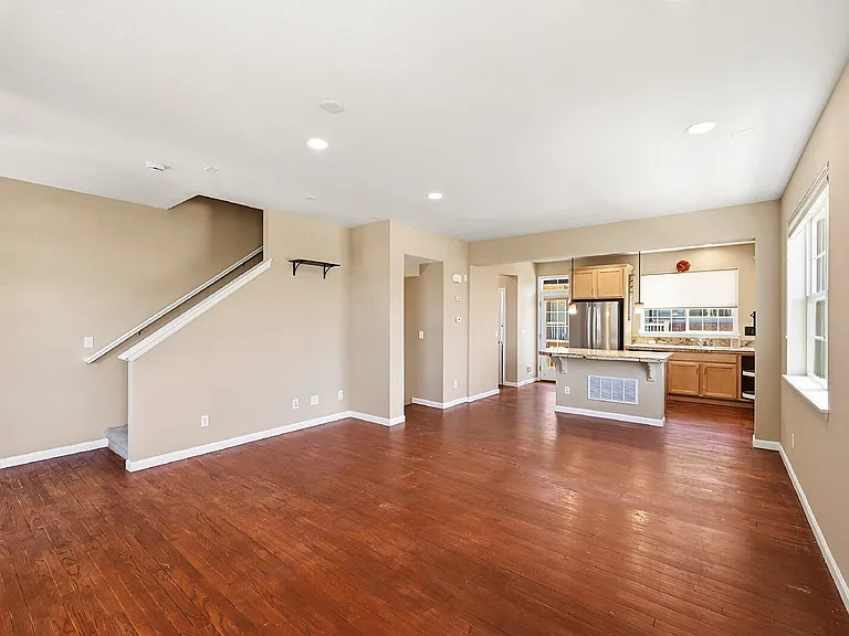 7452 7th Ave #16 — Photo 8