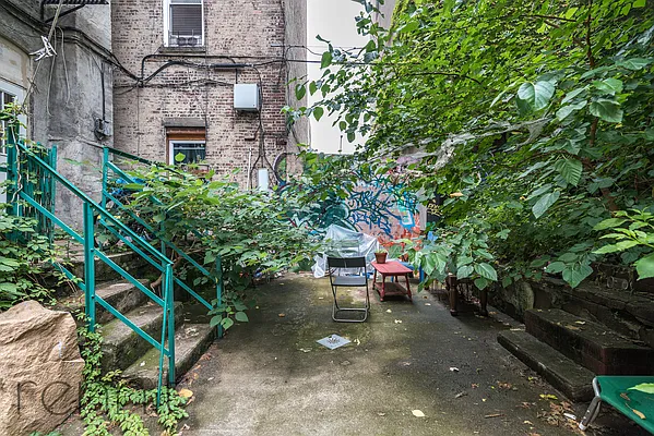 Rented by Rennit Inc. | media 17