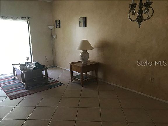 5th image of 8425 Gardens Cir