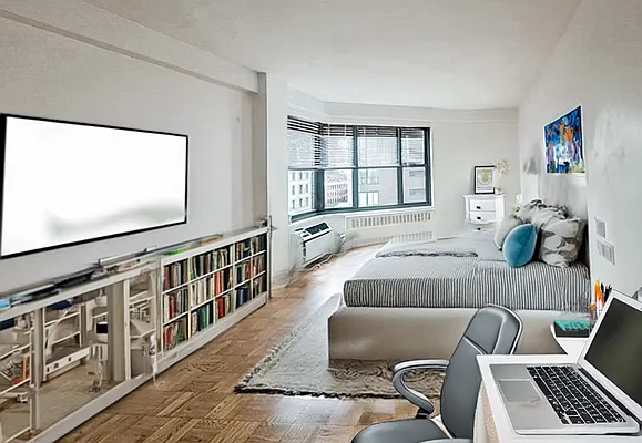 Rented by Manhattan Realty Group | media 2