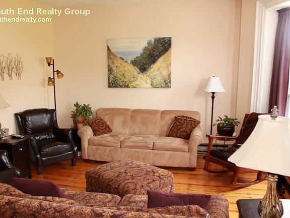 2nd image of 698 Tremont St #2