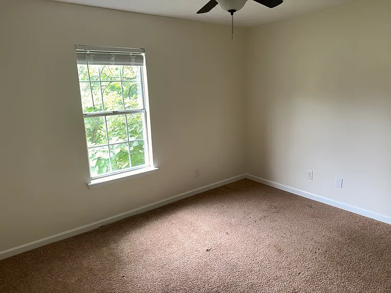 27 Hidden Valley Dr — Photo 12