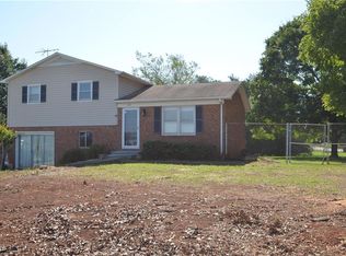115 E Ave, Maiden, NC 28650