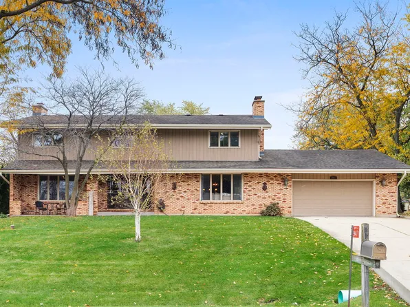 5N471 Santa Fe Trl, Bloomingdale, IL 60108
