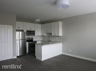 5700 N Clark St, Chicago, IL 60660