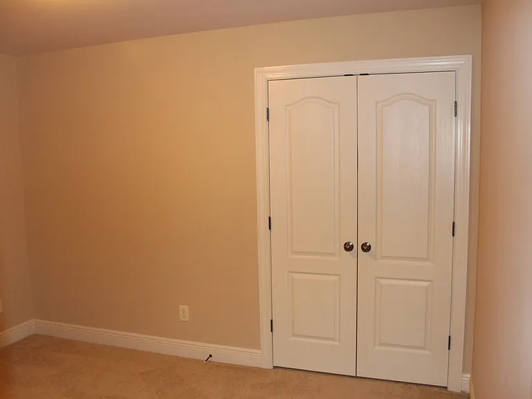 9821 Helmsley Cir — Photo 33