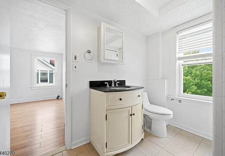 98 Maple Ave #A — Photo 12