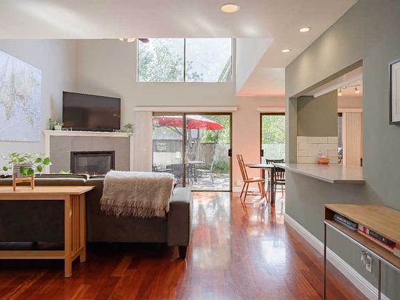 3rd image of 5525 Scotts Valley Dr Unit 8
