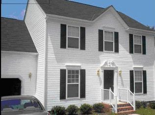 3320 Meadowmont Ln, Richmond, VA 23223