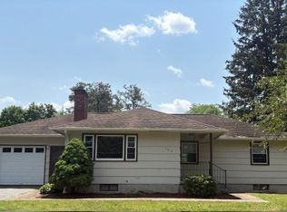 107 Valley Rd, Springfield, MA 01119