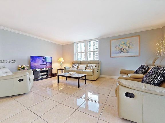 5th image of 1801 S Ocean Dr APT 501